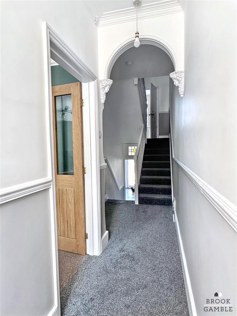 3 Bedroom House. Hurst Road in Eastbourne,  3